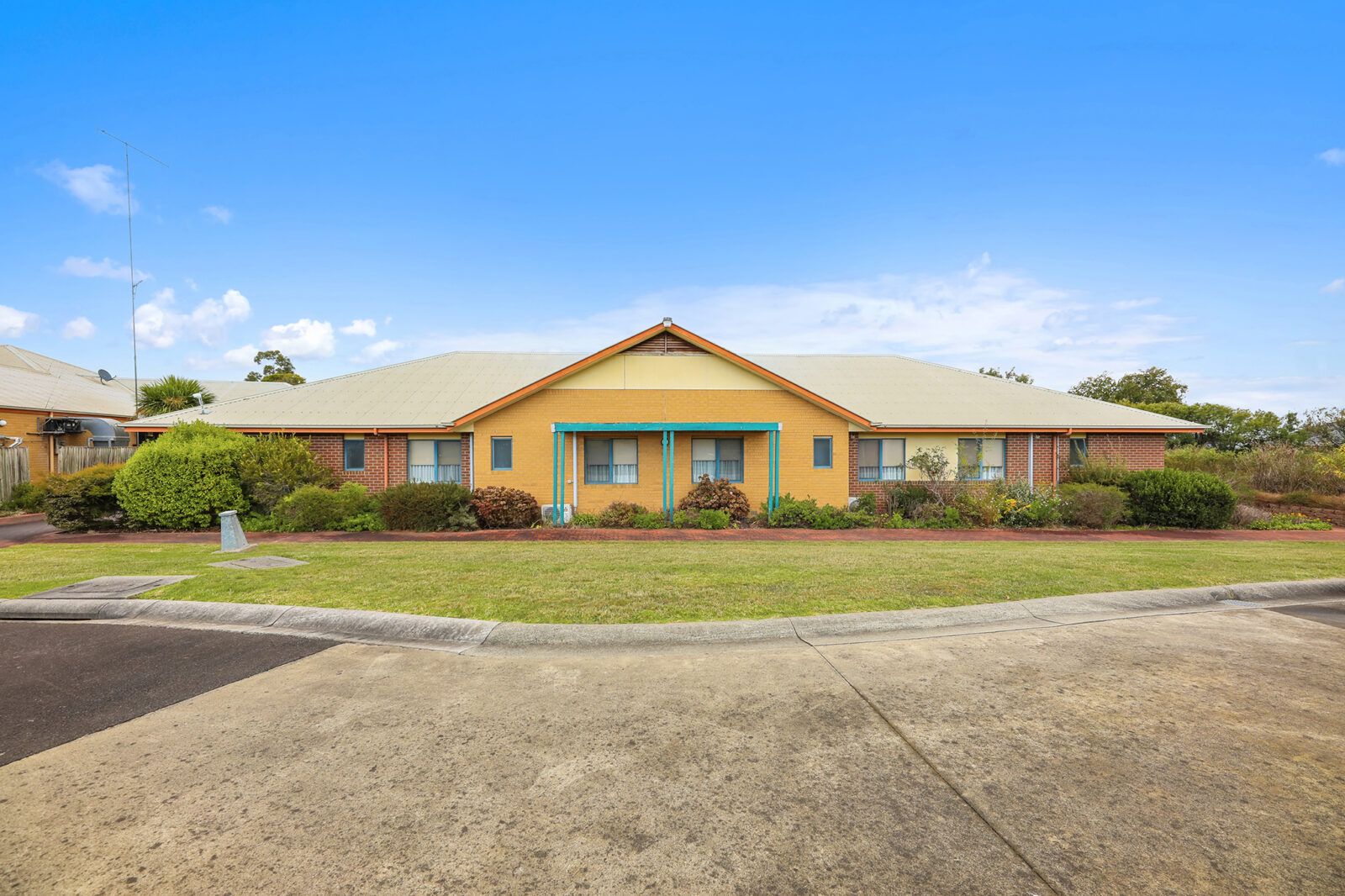 WEB_59-91PhillipParadeChurchill_032