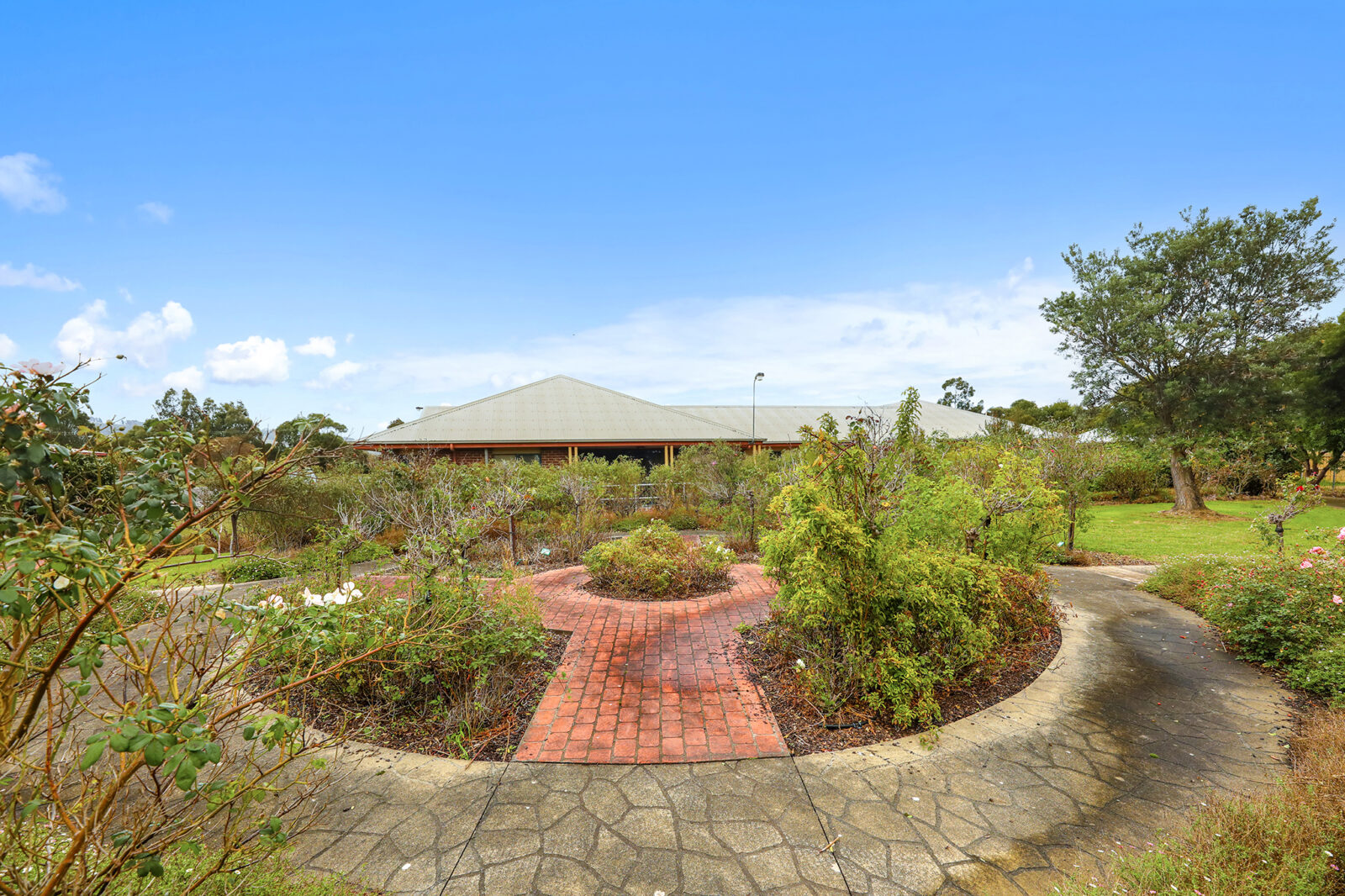 WEB_59-91PhillipParadeChurchill_034