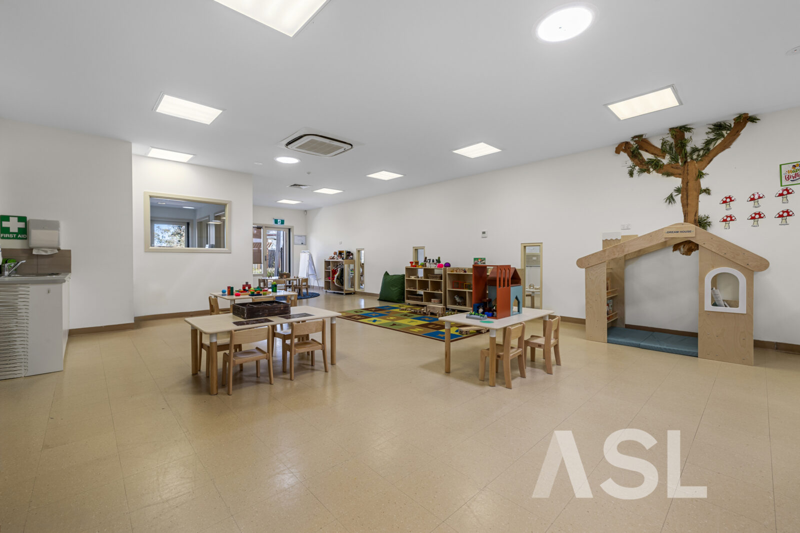 028_Open2view_ID976606-166_-_180_Monash_Drive