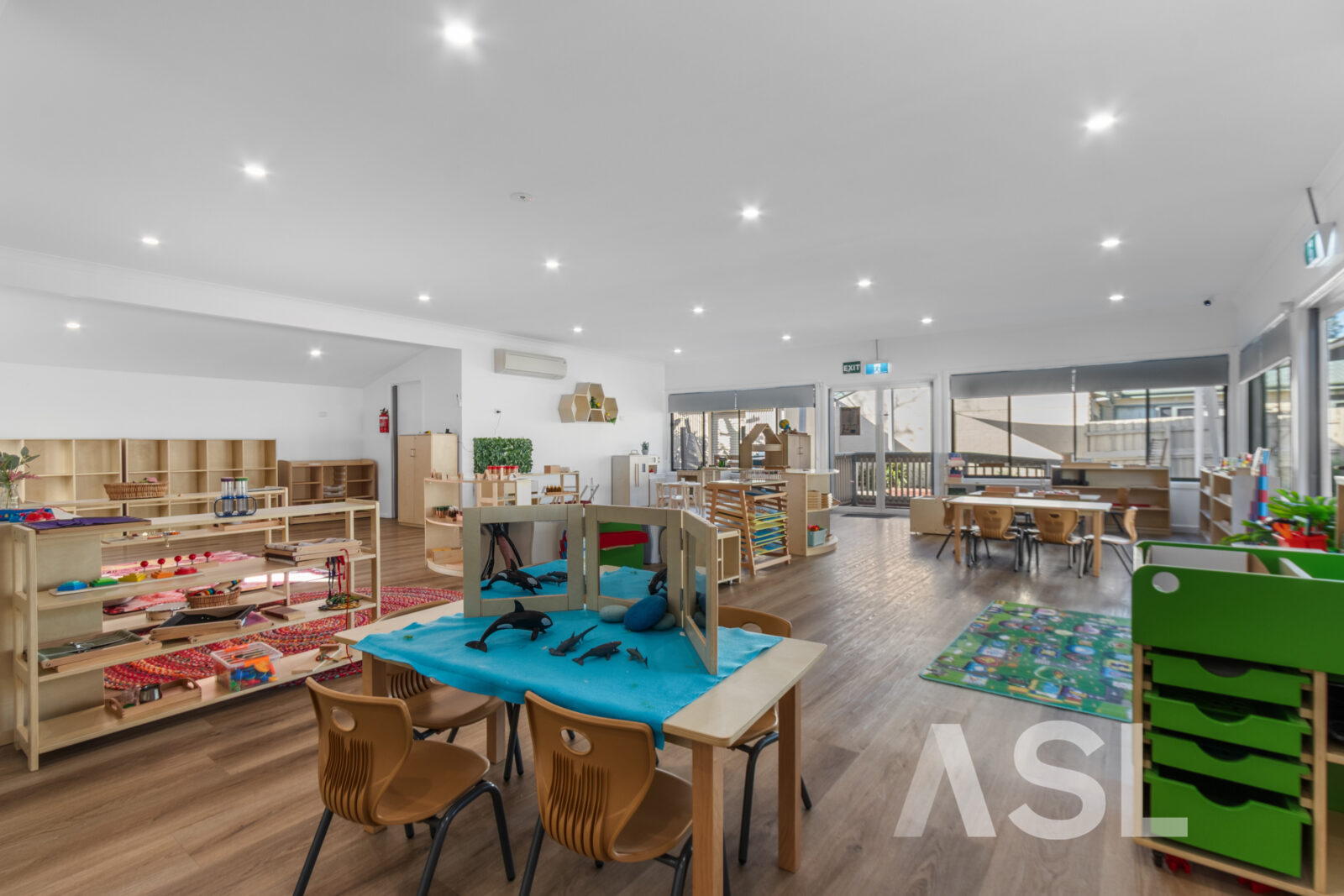 027_Open2view_ID984398-Albert_Avenue