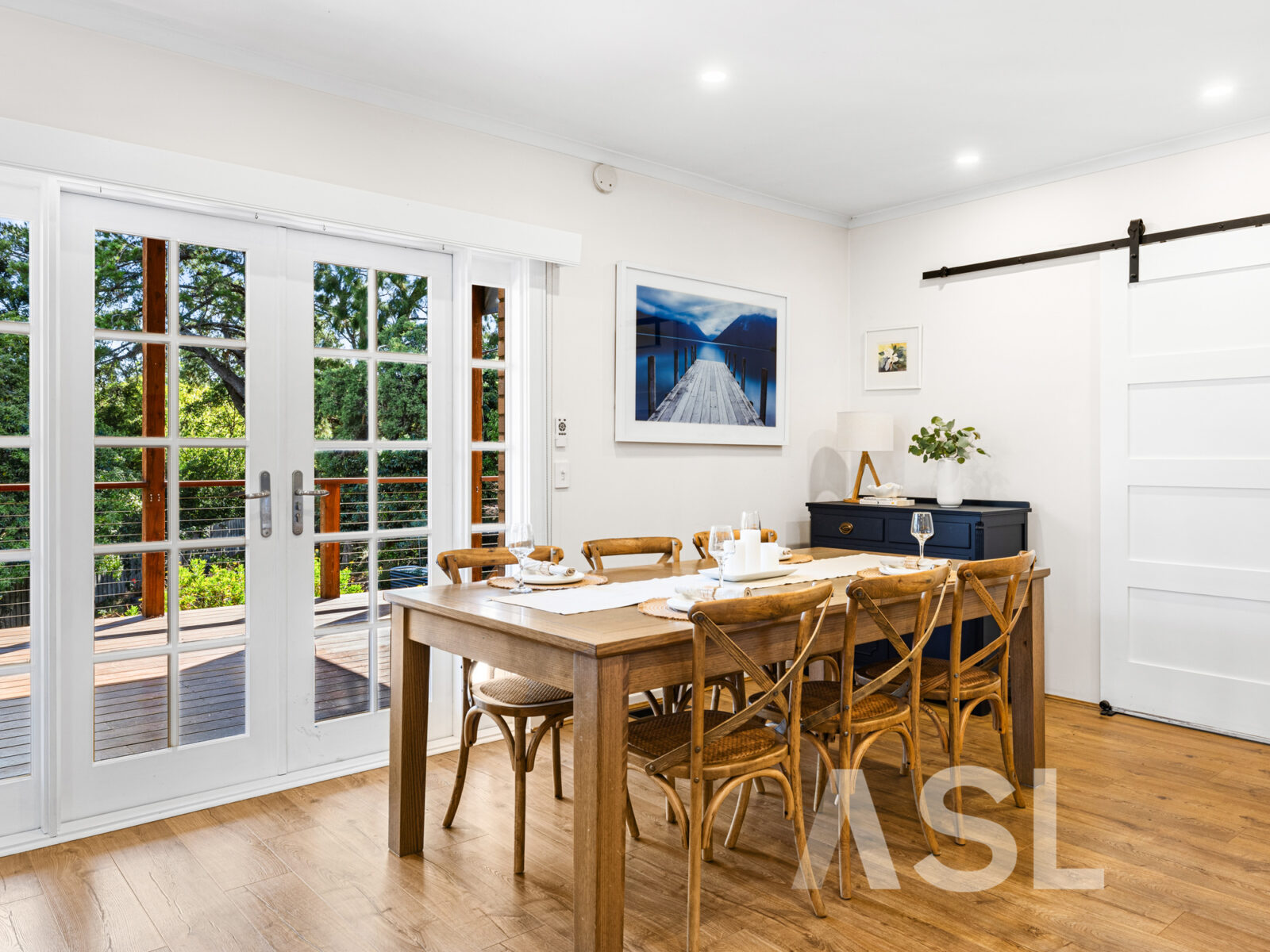 048_Open2view_ID996870-2_Highview_Drive