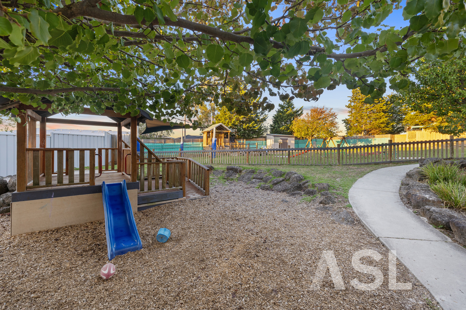 028_Open2view_ID1005783-88-90_Craigie_Road__Mount_Martha