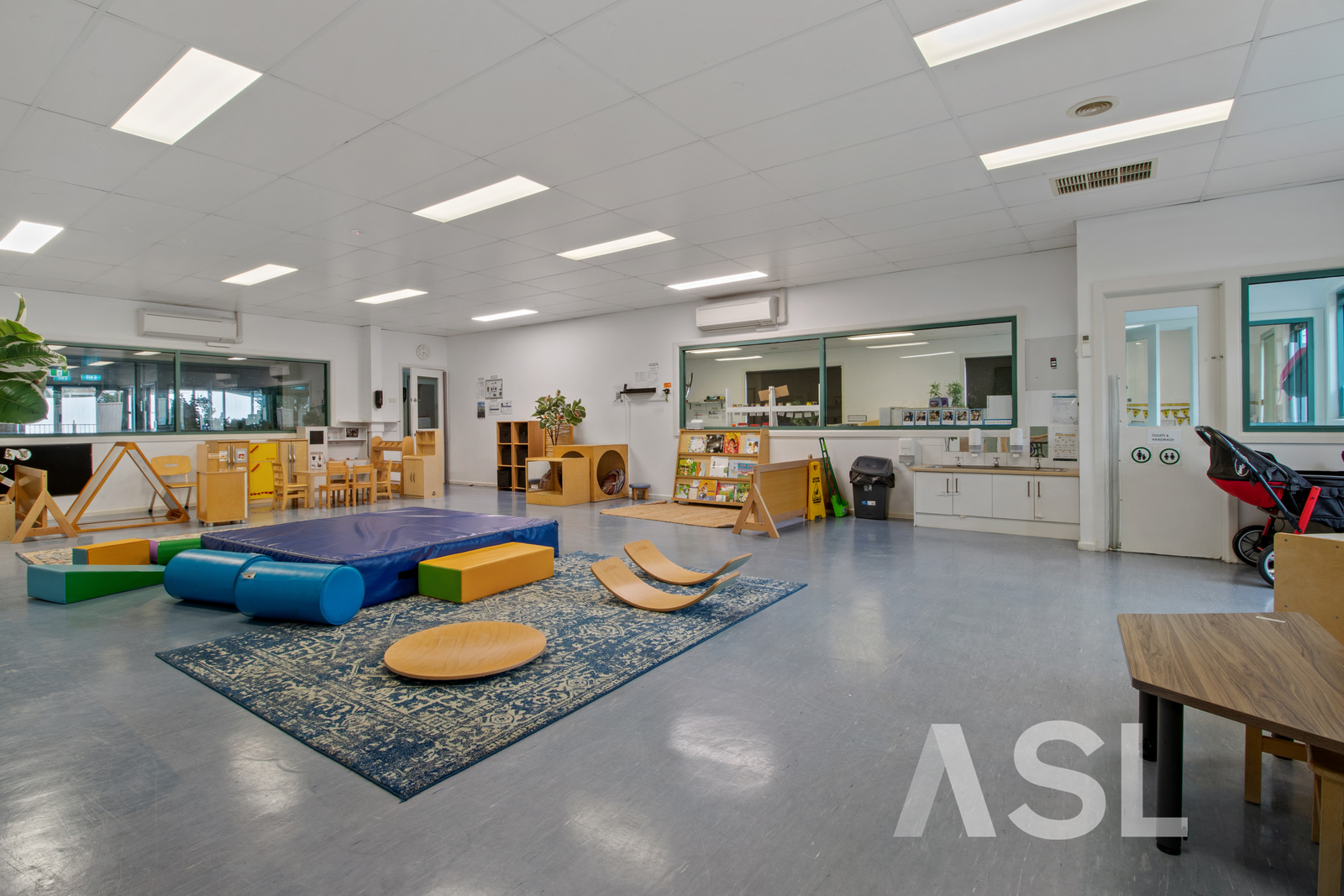 038_Open2view_ID1002013-141_-_143_Princes_Highway