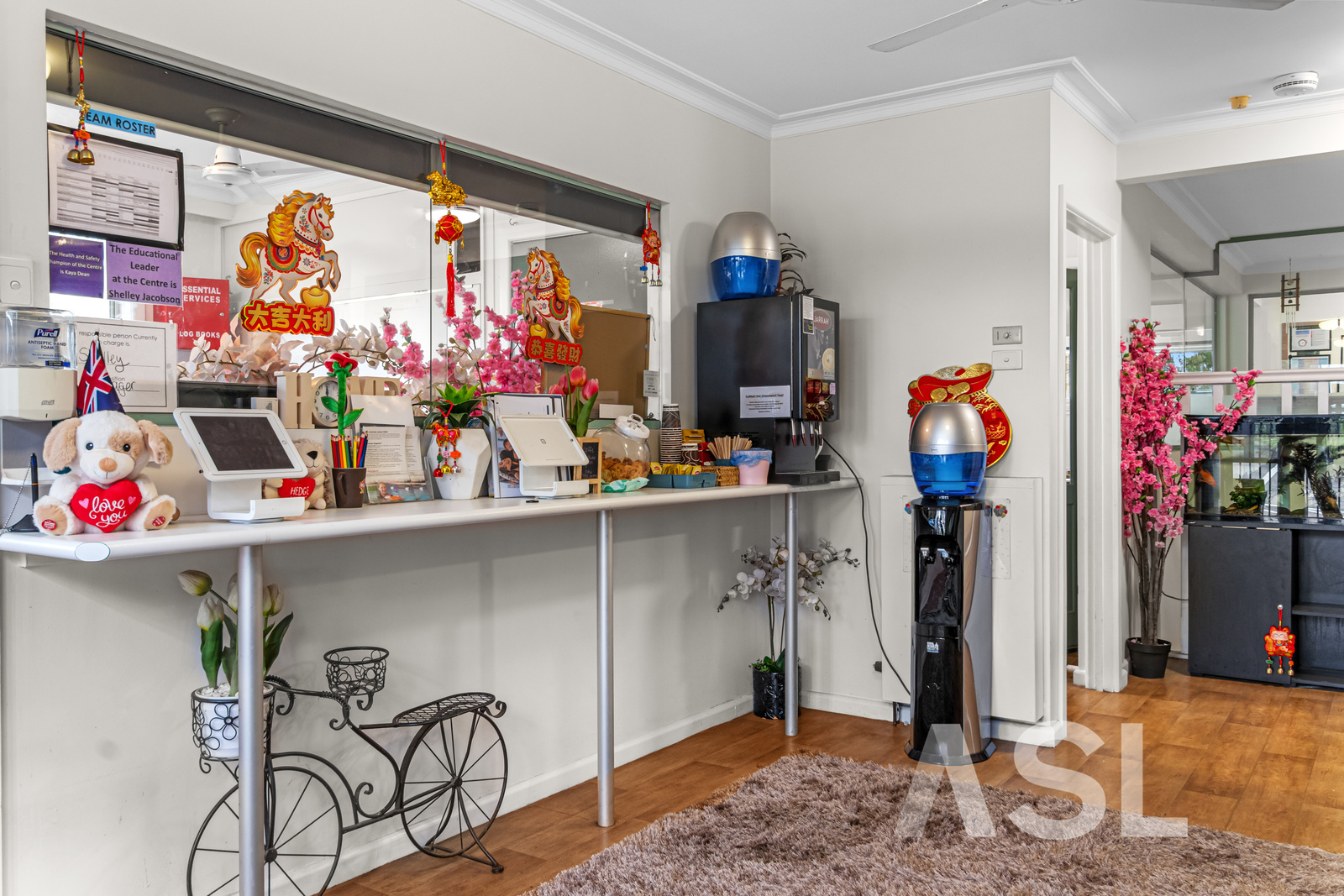 025_Open2view_ID1023488-247_-_249_High_Street