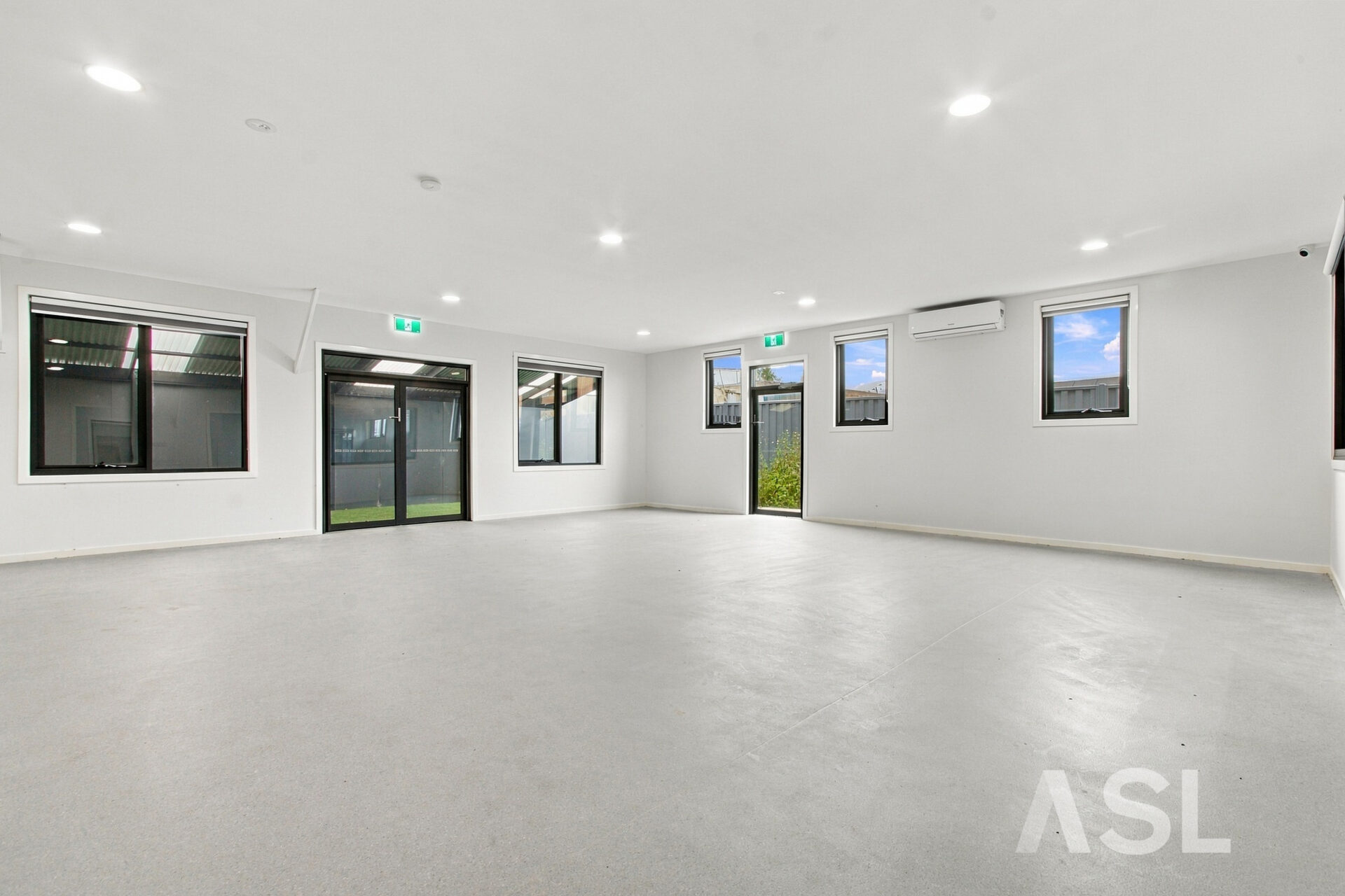 015_Open2view_ID1040266-6-8_Winifred_Street_-_Morwell