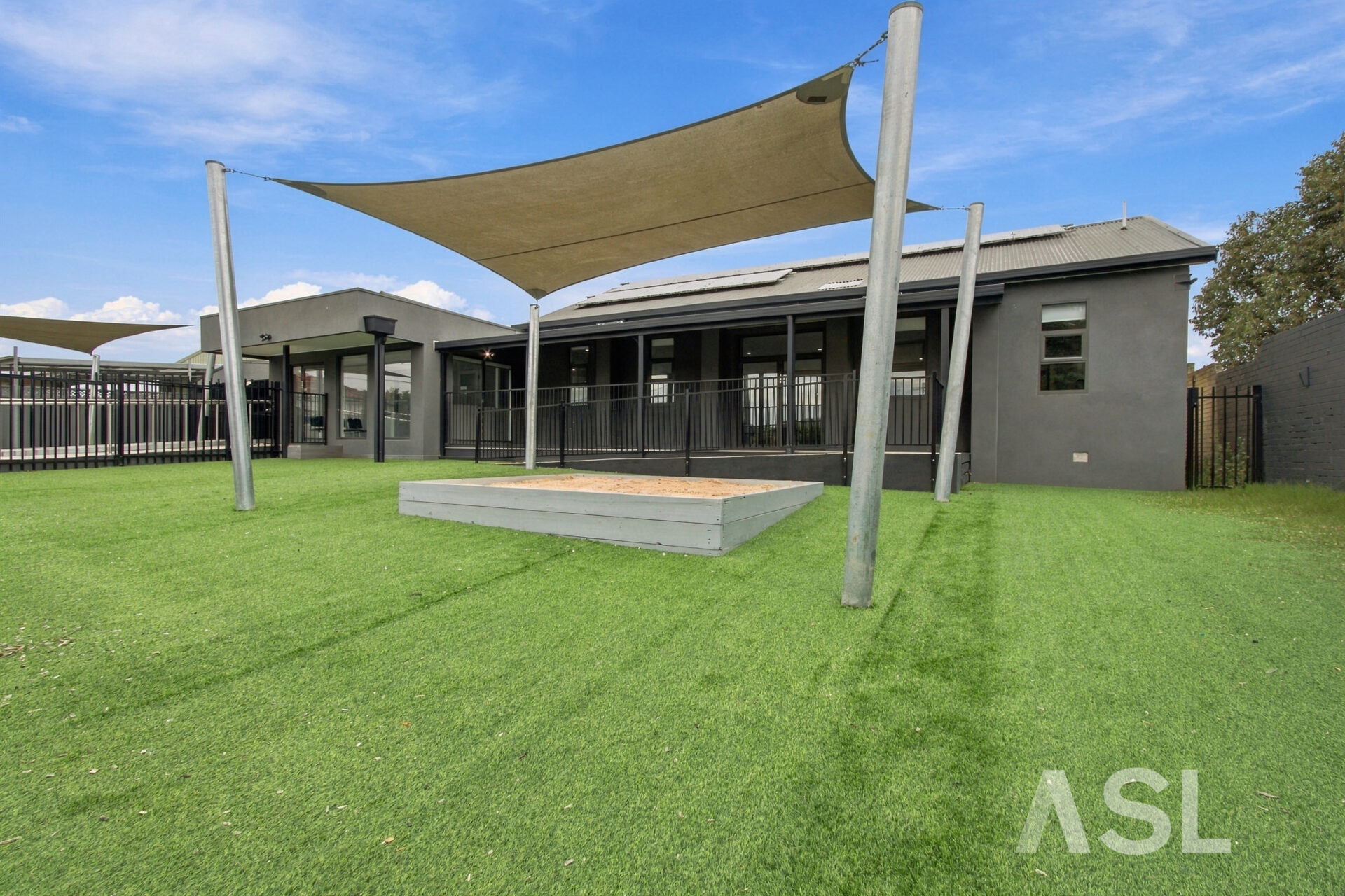 021_Open2view_ID1040266-6-8_Winifred_Street_-_Morwell