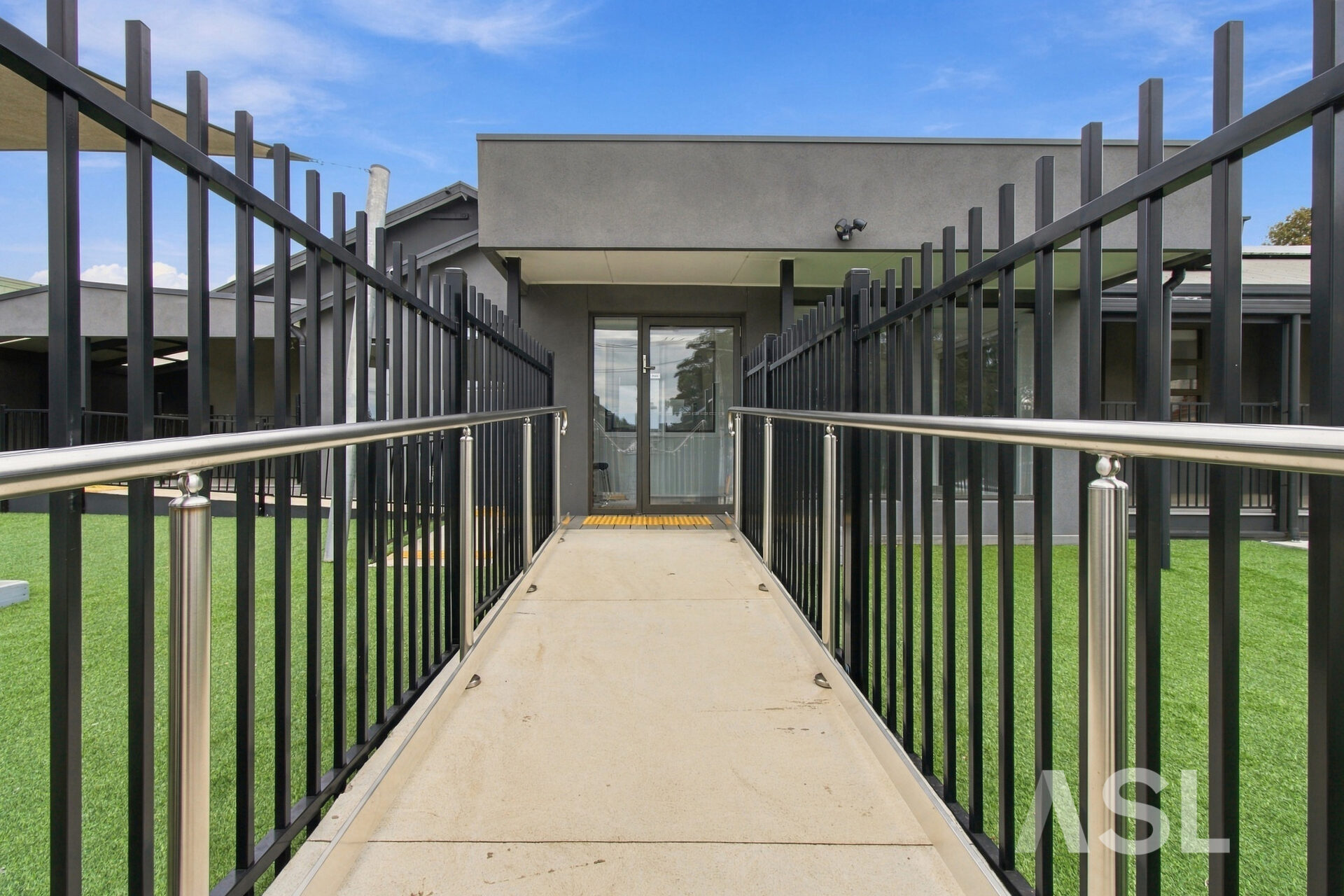 022_Open2view_ID1040266-6-8_Winifred_Street_-_Morwell