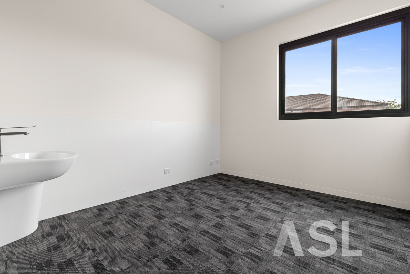 042_Open2view_ID1038947-95_Wiltshire_Boulevard